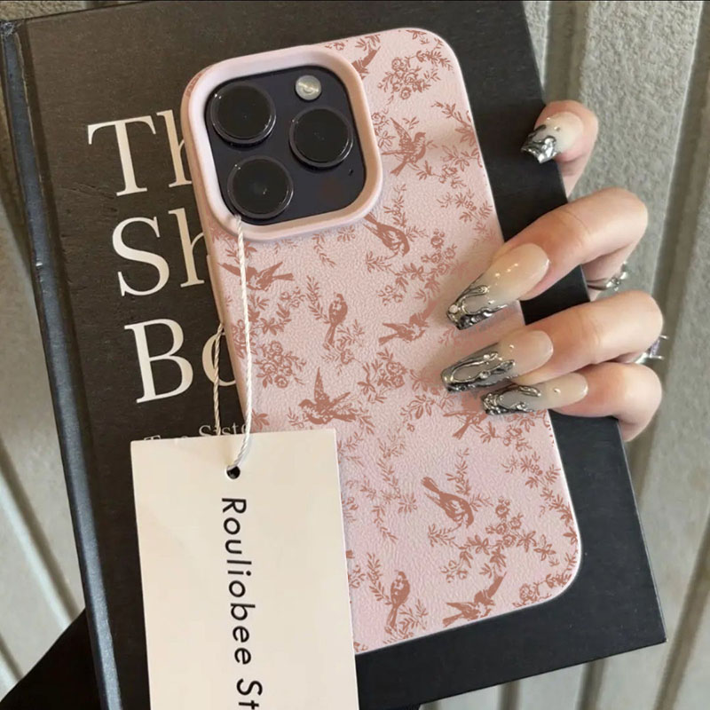 ピンクの小花とライチ柄のシリコン製スマホケース iPhone - Phone Cases Pink のレビューと価格