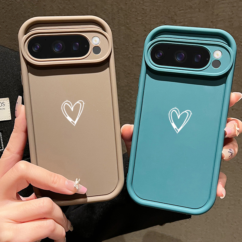 シンプルな愛のパターンソフトケース Google Pixel - Phone Cases Pixel 9A のレビューと価格