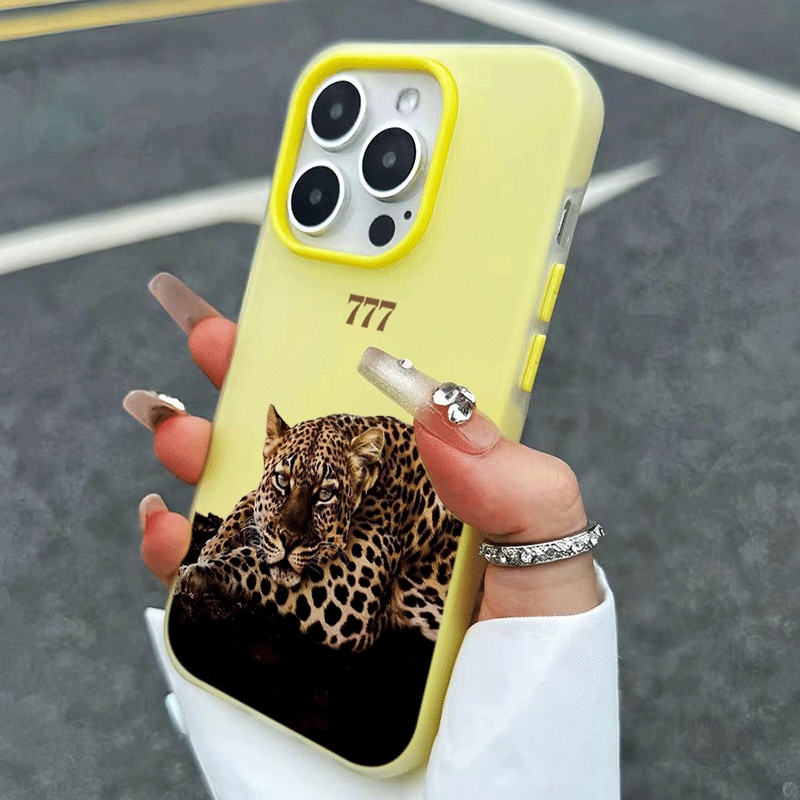 クールなレオパード柄の「777」デザインのiPhone用バン - Phone Cases Leopard Print のレビューと価格