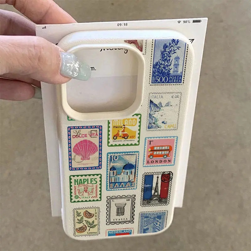鮮やかなレトロ調のライチ柄デザインのiPhone 18、17 - Phone Cases Art のレビューと価格