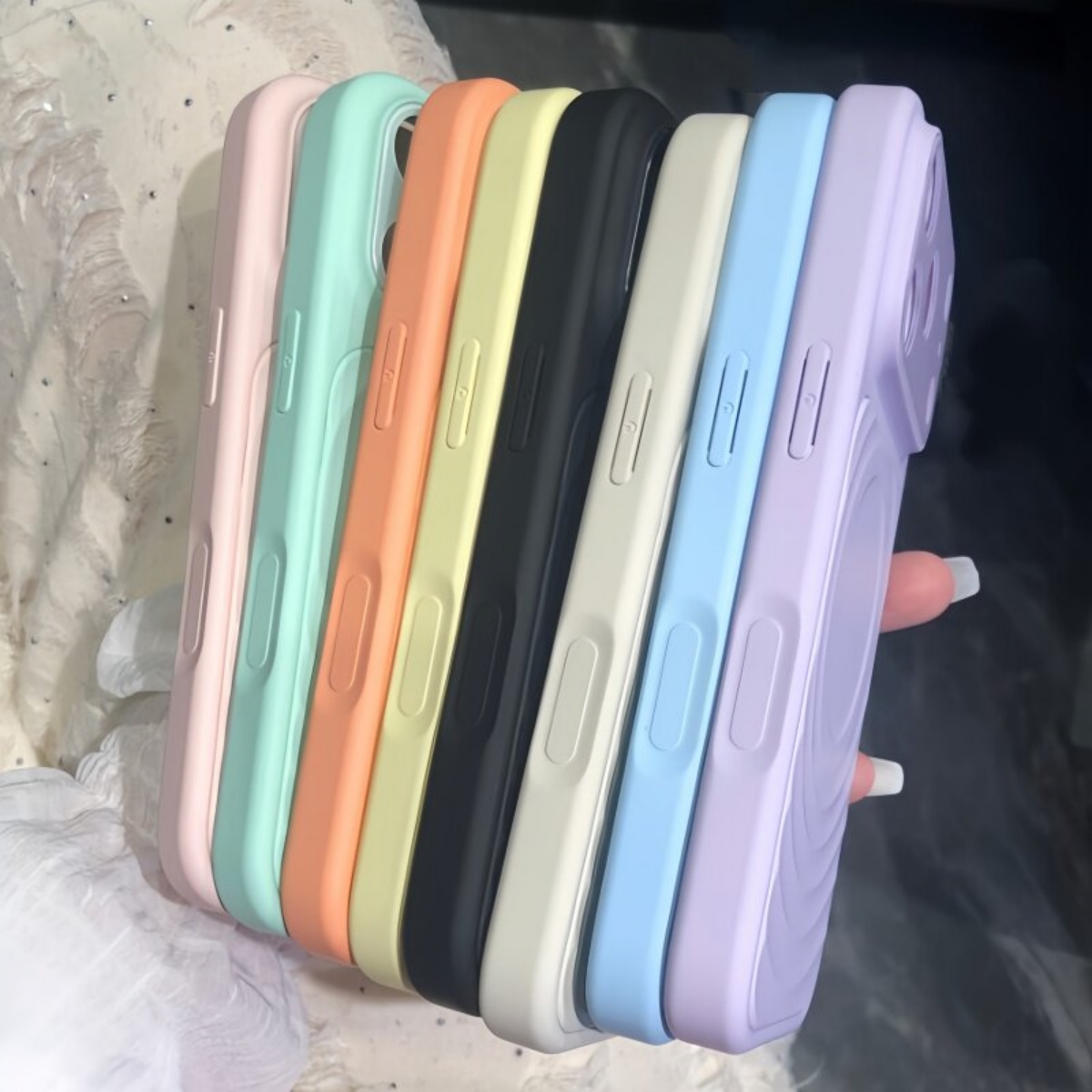 高級感のある波紋模様の液体シリコン製iPhoneケース（iP - Phone Cases That Cover The Camera のレビューと価格