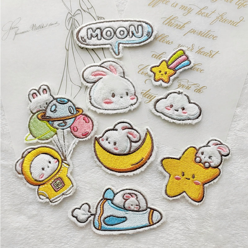 子供のための漫画の動物の絵のパッチ,自己粘着性の刺繍パッチ, - Phone Cases The Dairy のレビューと価格